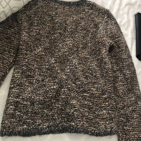 Button-front sweater - Picture 3 of 4